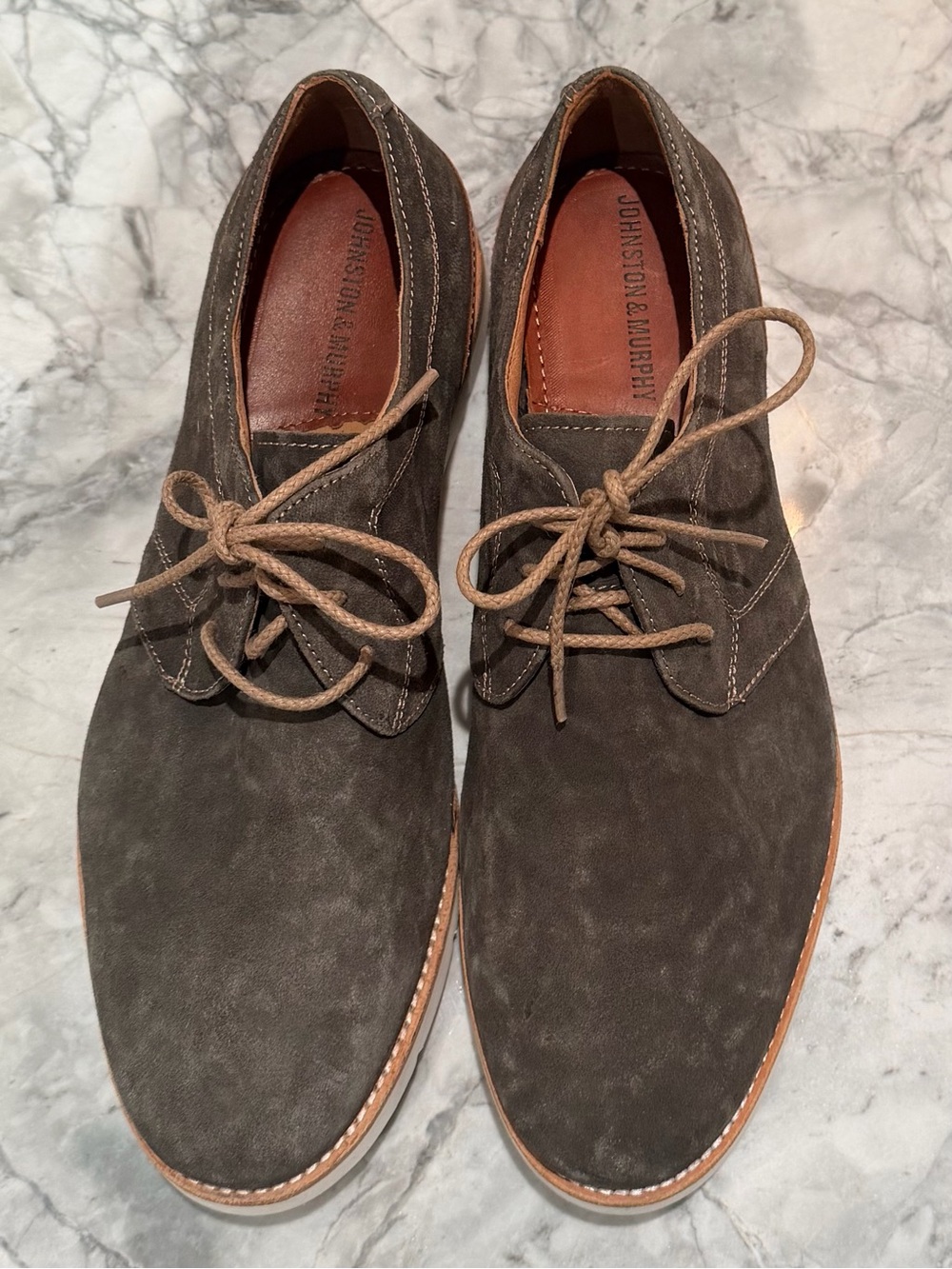 Johnston & Murphy Men's Olive Suede Derby Shoes with Tan Laces - new!!